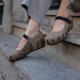 Anna Nobuck Kaki Black